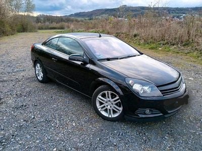 Gebraucht Opel Astra Cabriolet 140 PS (102 kW) 2008 Schwarz Cabrio