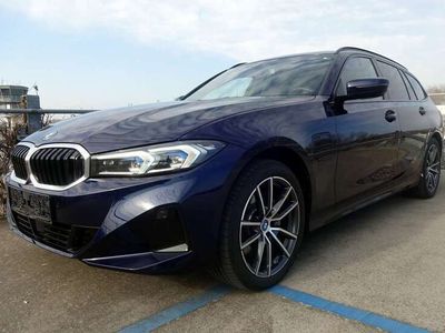 BMW 330e