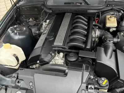 Gebraucht BMW 320 Cabriolet 150 PS (110 kW) 1996 Schwarz Cabrio