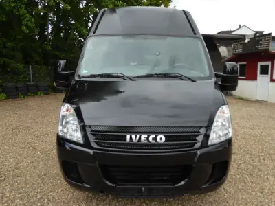Occasion Iveco Daily 116 ch (85 kW) 2007 Noir Monospace
