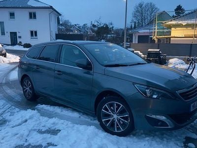 Gebraucht Peugeot 308 120 PS (88 kW) 2016 Grau Kombi
