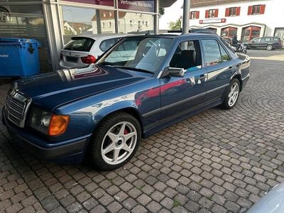 Second-hand Mercedes E300 1988 Albastru Berlinǎ