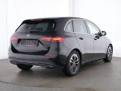Gebraucht Mercedes B200 163 PS (119 kW) 2024 Van / Kleinbus