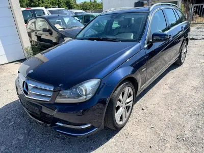 Gebraucht Mercedes C220 170 PS (125 kW) 2011 Blau Kombi