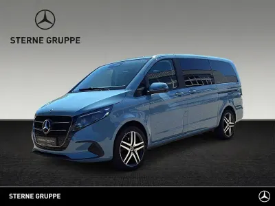 Gebraucht Mercedes V220 Style 163 PS (119 kW) 2025 Blau Van / Kleinbus