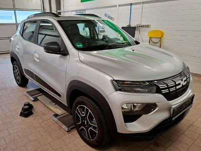 Silber Gebraucht 2023 Dacia Spring Essentiel Kleinwagen | 13.997 € (Fairer Preis)