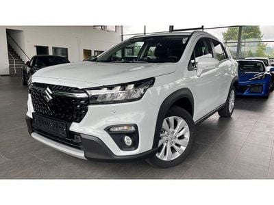 Weiß Gebraucht 2025 Suzuki SX4 S-Cross Comfort SUV | 22.470 € (Guter Preis)