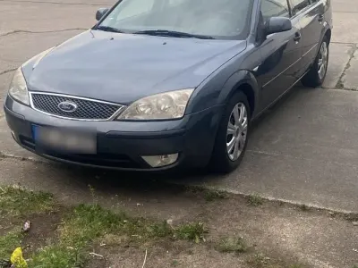 Używany Ford Mondeo 110 KM (80 kW) 2002 Andere farben Sedan/Limuzyna