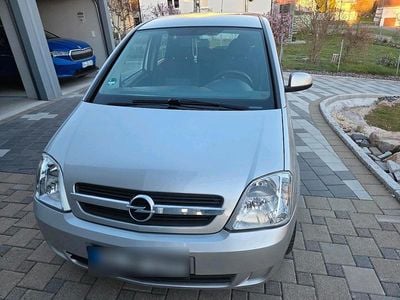 Gebraucht Opel Meriva 101 PS (74 kW) 2005 Silber Van / Kleinbus