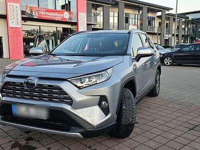 Gebraucht Toyota RAV4 Hybrid Team 218 PS (160 kW) 2020 Silber SUV