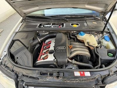 Gebraucht Audi A4 102 PS (75 kW) 2001 Grau Limousine