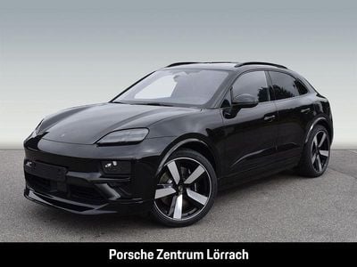 Tiefschwarzmetallic Gebraucht 2025 Porsche Macan Turbo SUV | 124.911 €