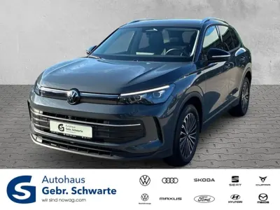 Gebraucht VW Tiguan Goal 150 PS (110 kW) 2024 Grau SUV