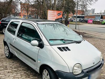 Gebraucht Renault Twingo 59 PS (43 kW) 2004 Silber Kleinwagen