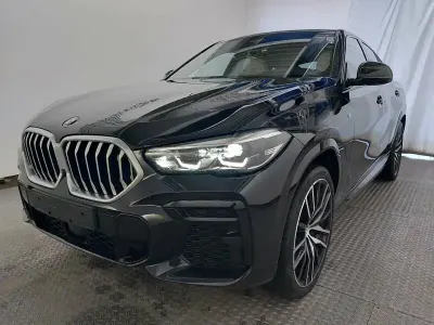 Gebraucht BMW X6 M Sport 340 PS (250 kW) 2023 Saphirschwarz met. SUV