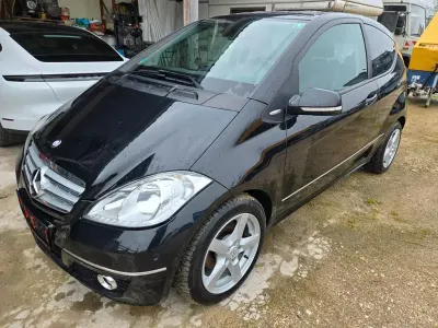 Second-hand Mercedes A180 Avantgarde 109 CP (80 kW) 2009 Negru Berlinǎ