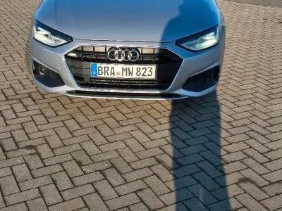 Używany Audi A4 190 KM (139 kW) 2020 Srebrny Kombi