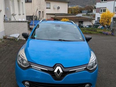 Second-hand Renault Clio GrandTour 90 CP (66 kW) 2015 Albastru Break
