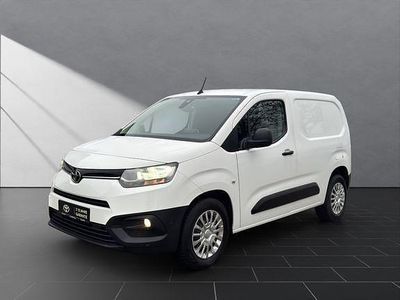Schaumweiß Gebraucht 2020 Toyota Proace City City Van / Kleinbus | 15.950 € (Etwas zu teuer)