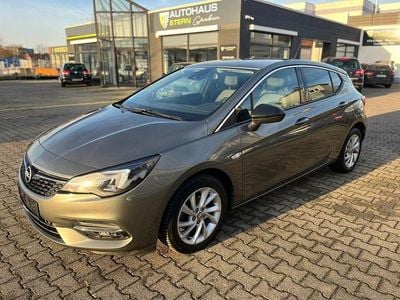 Grau Gebraucht 2021 Opel Astra Elegance Limousine | 11.990 € (Guter Preis)
