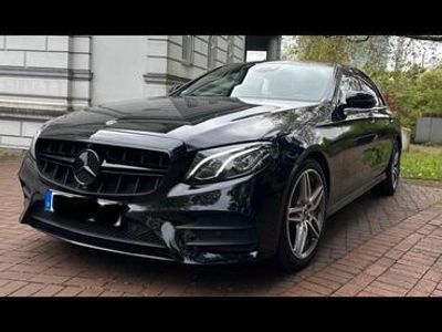 Mercedes E300