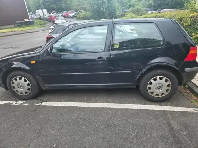 Gebraucht VW Golf III 74 PS (54 kW) 1998 Schwarz Kleinwagen