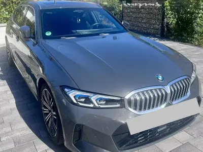 Gebraucht BMW 330 M Sport 286 PS (210 kW) 2024 Grau Kombi