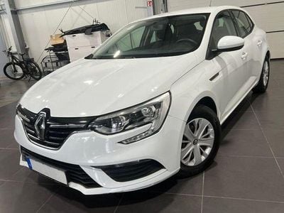 Weiß Gebraucht 2019 Renault Mégane IV Limousine | 9.995 € (Superpreis)