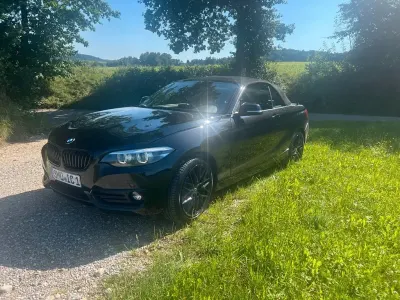 Gebraucht BMW 218 Sport Line 136 PS (100 kW) 2021 Schwarz Cabrio