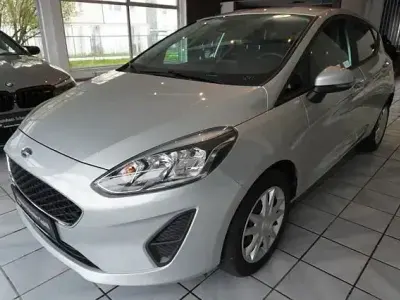 Begagnad Ford Fiesta 75 HK (55 kW) 2020 Silver Halvkombi