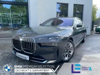 Gebraucht BMW i7 M Sport 400 kW (544 PS) 2025 Dravitgrau Limousine