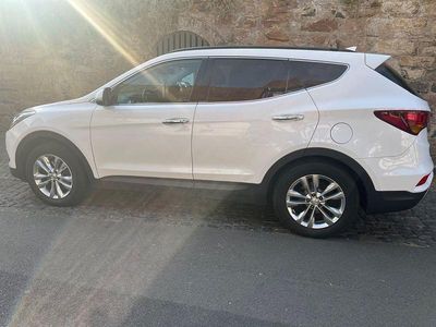Second-hand Hyundai Santa Fe Style 200 CP (147 kW) 2016 Alb SUV