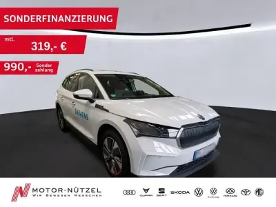 Gebraucht Skoda Enyaq iV Loft 131 kW (179 PS) 2023 Moonweiß perleffekt SUV