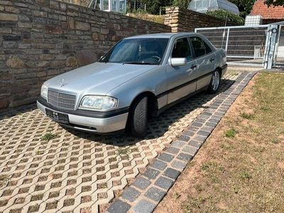 Mercedes C180