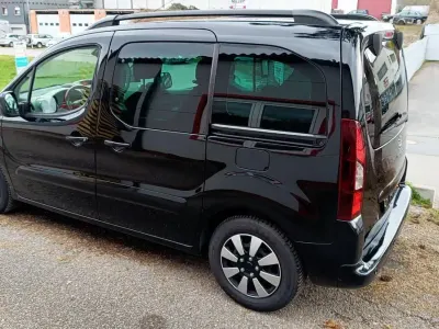 Gebraucht Peugeot Partner Tepee Allure 114 PS (83 kW) 2014 Schwarz Van / Kleinbus