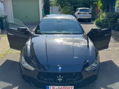 Gebraucht Maserati Ghibli 275 PS (202 kW) 2016 Schwarz Limousine