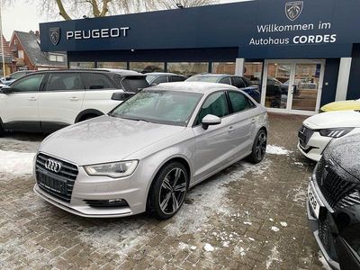Grau Gebraucht 2015 Audi A3 Attraction Limousine | 12.400 € (Fairer Preis)