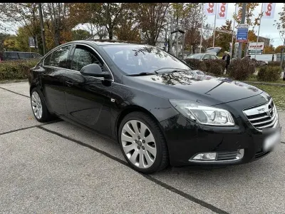 Gebraucht Opel Insignia 160 PS (117 kW) 2012 Schwarz Limousine