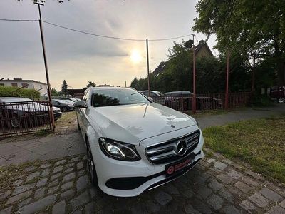 Weiß Gebraucht 2018 Mercedes E200 Avantgarde Kombi | 19.850 € (Guter Preis)