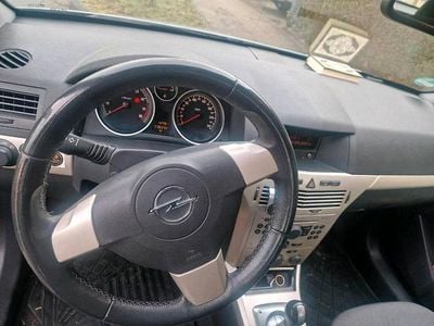 Gebraucht Opel Astra 2008 Silber Kombi