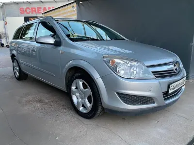 Usata Opel Astra 90 CV (66 kW) 2008 Argento Station wagon