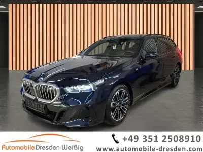 Gebraucht BMW 520 M Sport 197 PS (144 kW) 2025 Schwarz Kombi