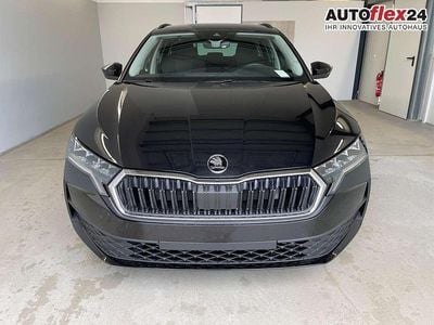 Neu Skoda Octavia Essence 150 PS (110 kW) 2025 [1z1z] black magic me... Kombi