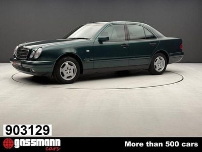 Usata Mercedes E220 95 CV (69 kW) 1997 Verde Berlina