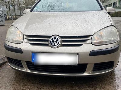 Gebraucht VW Golf IV 2004 Gold Limousine