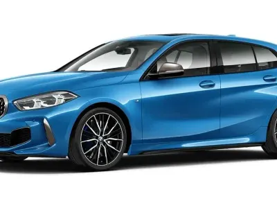 Begagnad BMW M135 Performance 306 HK (225 kW) 2019 Blå Halvkombi