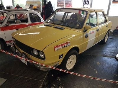 Gebraucht Skoda 105 52 PS (38 kW) 1980 Gelb Limousine