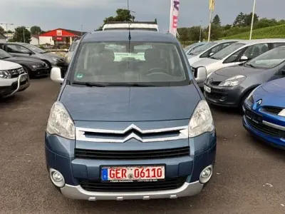 Gebraucht Citroën Berlingo 90 PS (66 kW) 2011 Blau Van / Kleinbus