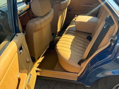 Gebraucht Mercedes 200 109 PS (80 kW) 1983 Blau Limousine