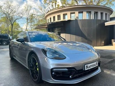 Porsche Panamera 4